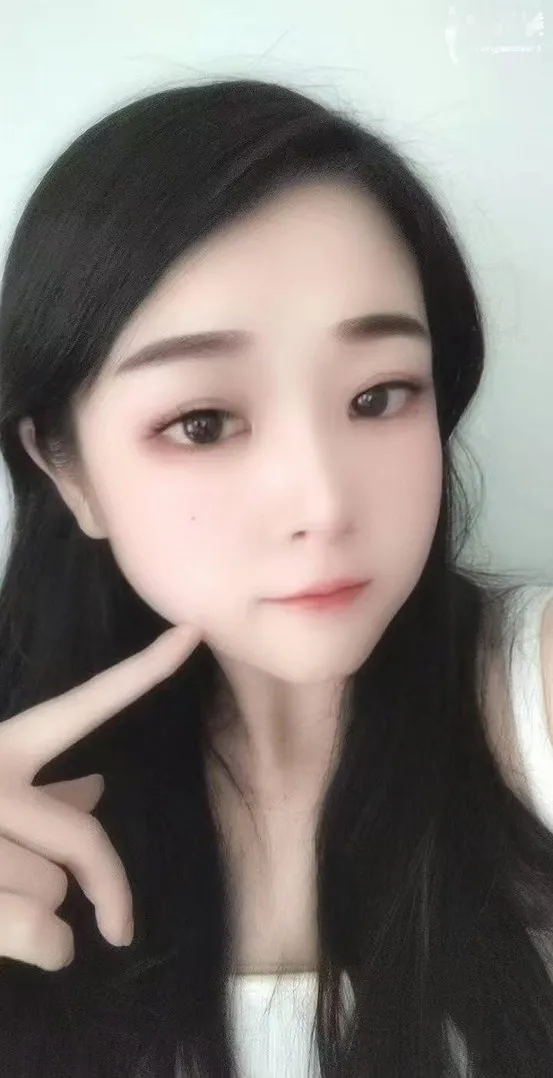 年轻骚气小妖精身材火辣服务好