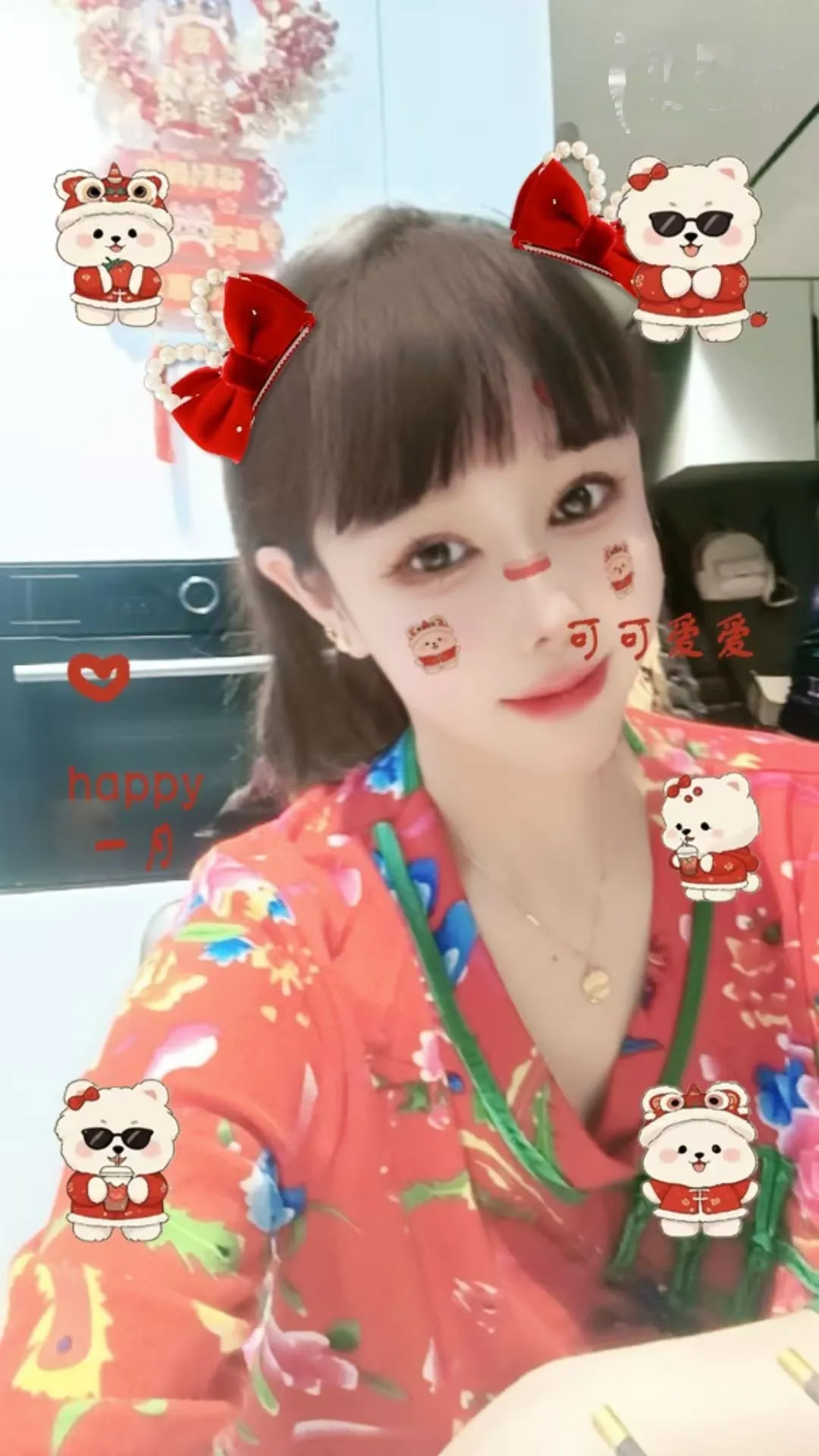 像个小女友般偎依在你怀里