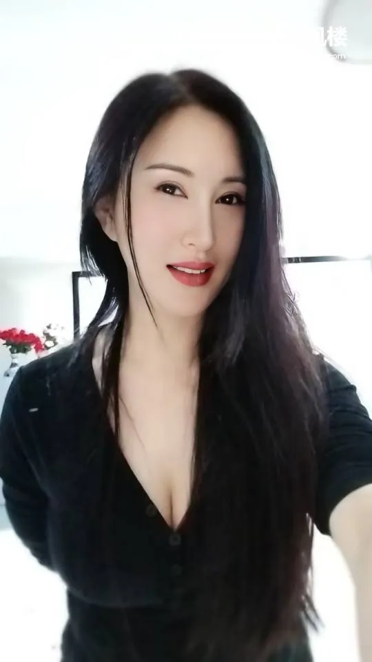 双腿很柔韧