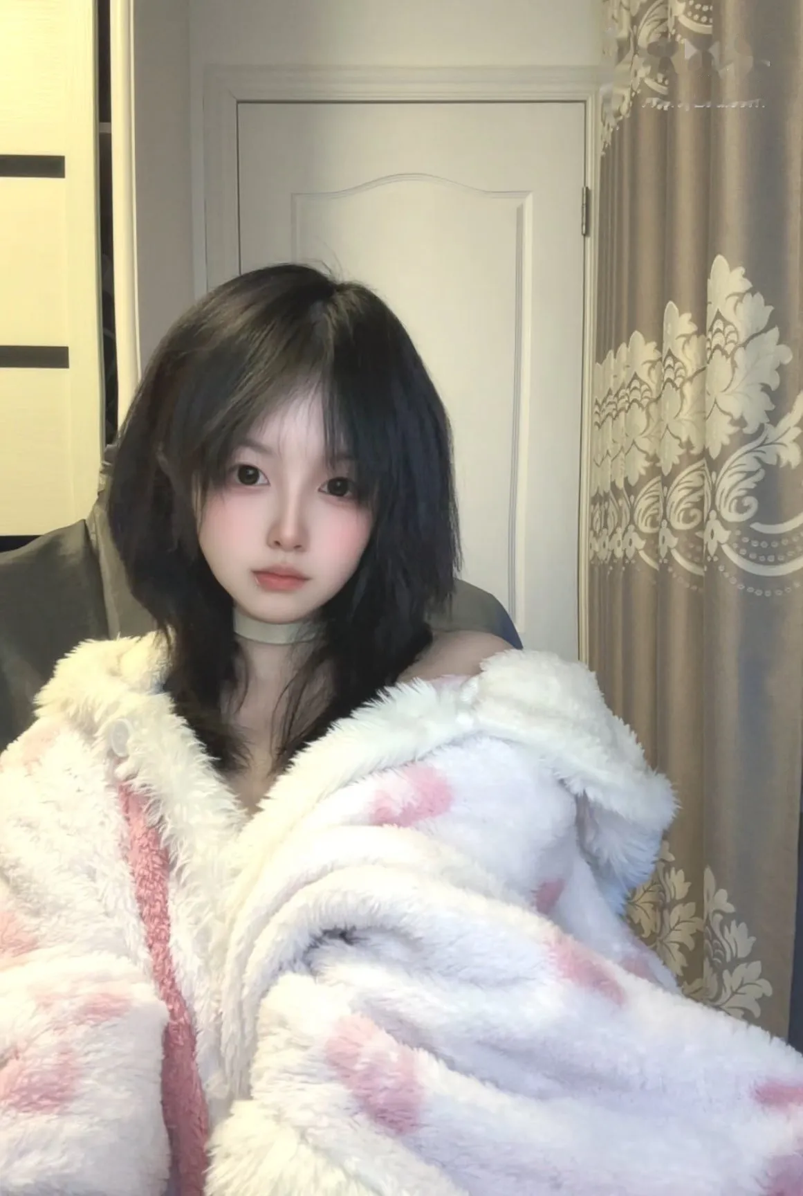 刚毕业清纯可爱萌妹