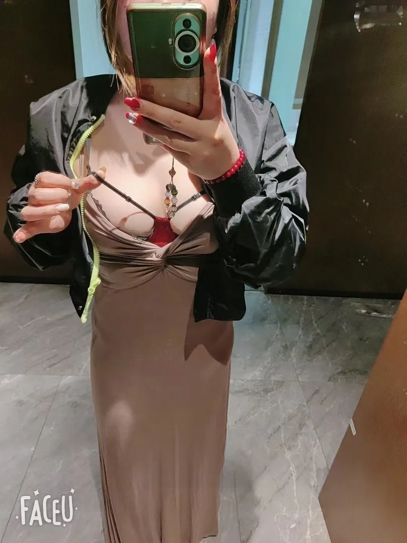 二刷巨乳肥臀健身妞妞
