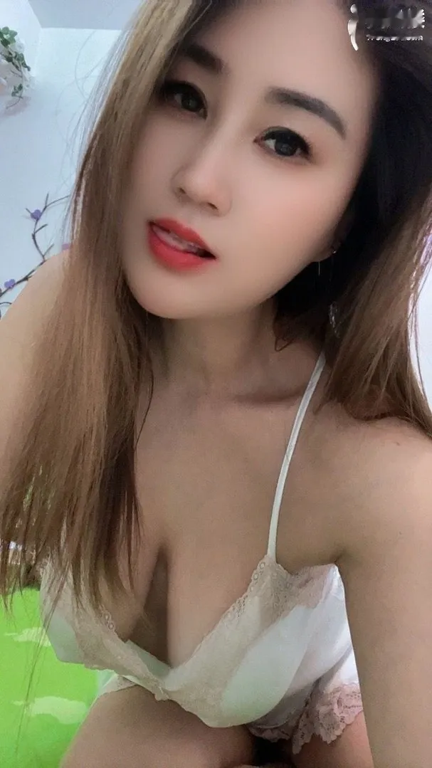 巨胸风骚妩媚娘