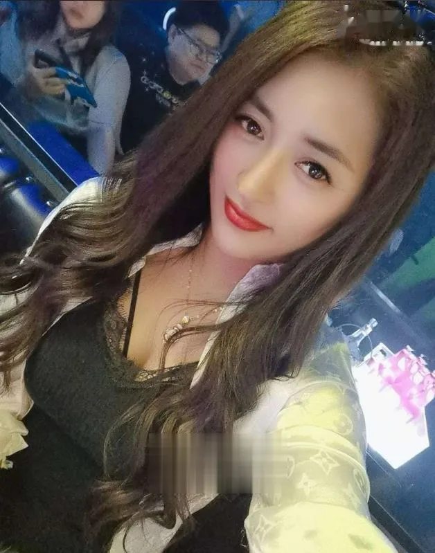 滨海性感兼职御姐