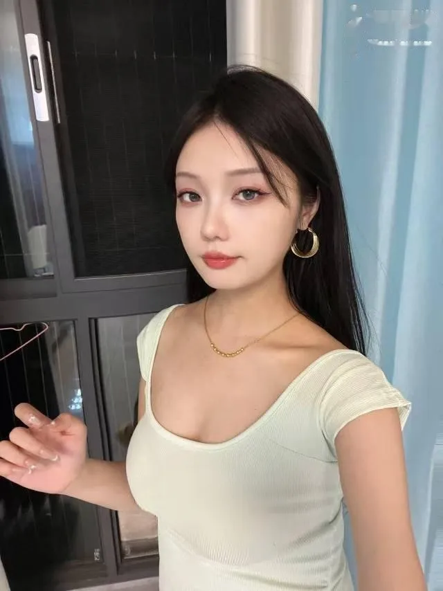 【被举报高额充值无服务】美鲍多汁乖巧配合骚货