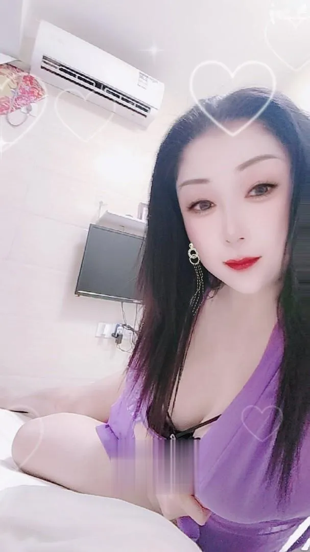 38D大胸泻火熟女