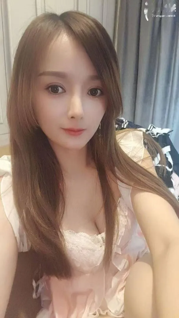 乌市性感妩媚丰满Lily女神