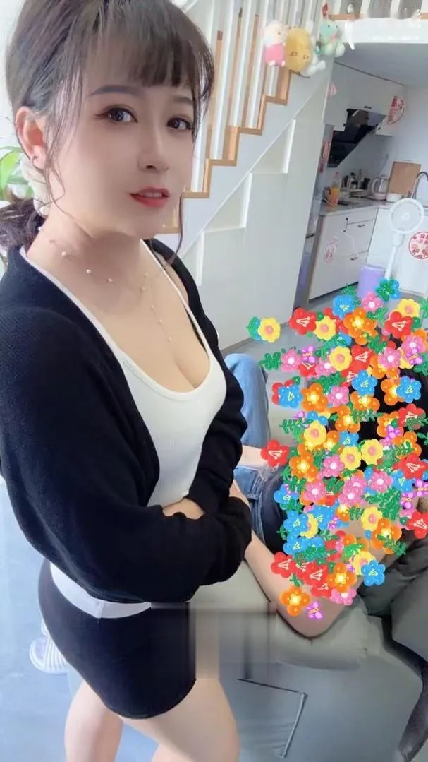 西湖新人大胸可可