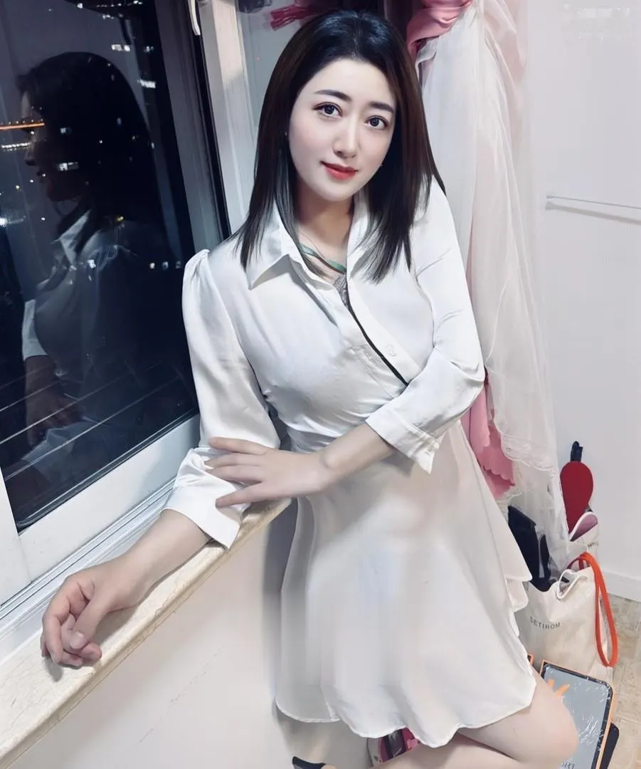 这才是极品尤物 三点粉嫩逼紧水多