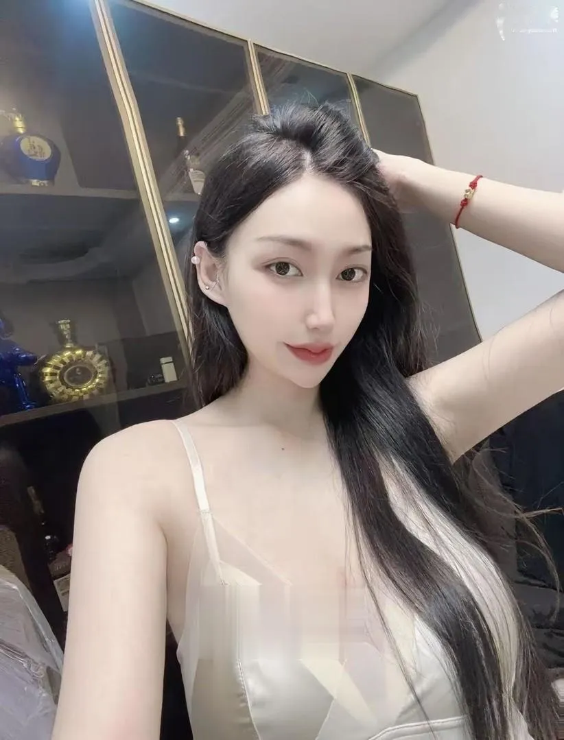 长腿高颜值女神极致诱人