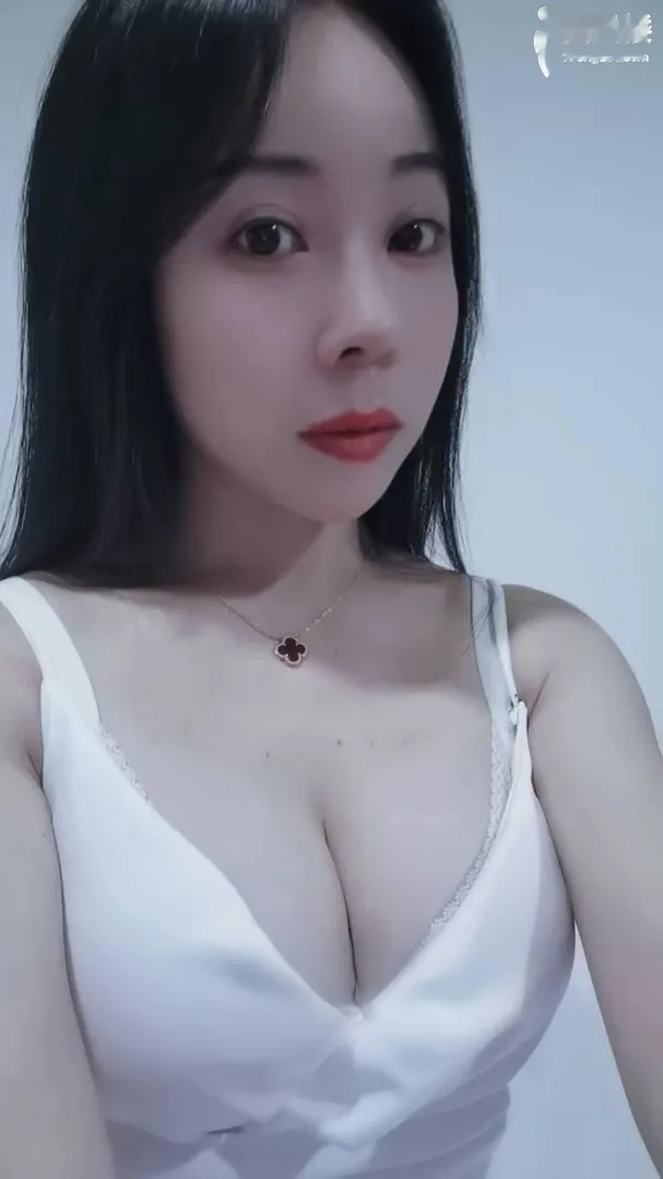 宝安翻身站西西