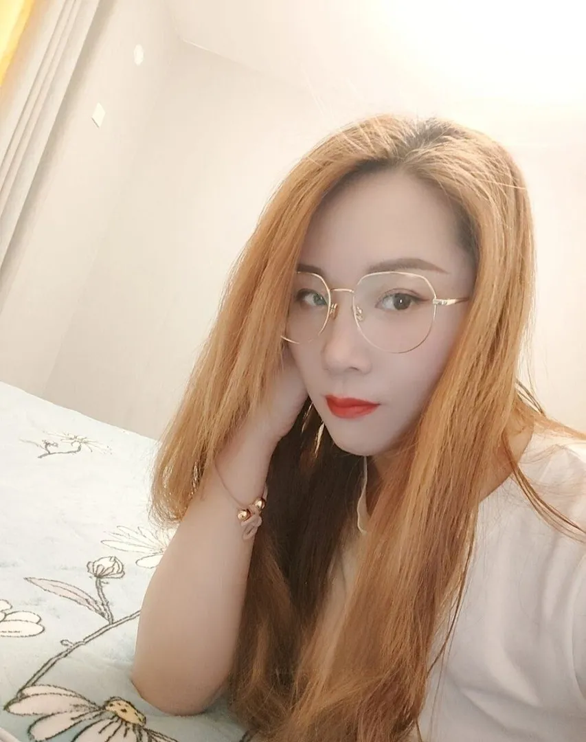 青浦炮架骚妹