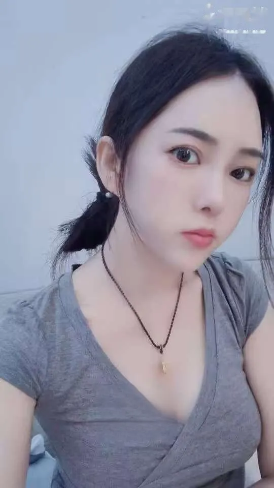 性感大奶颜值御姐