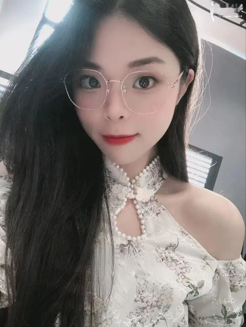 乖巧嫩妹活好会喷水