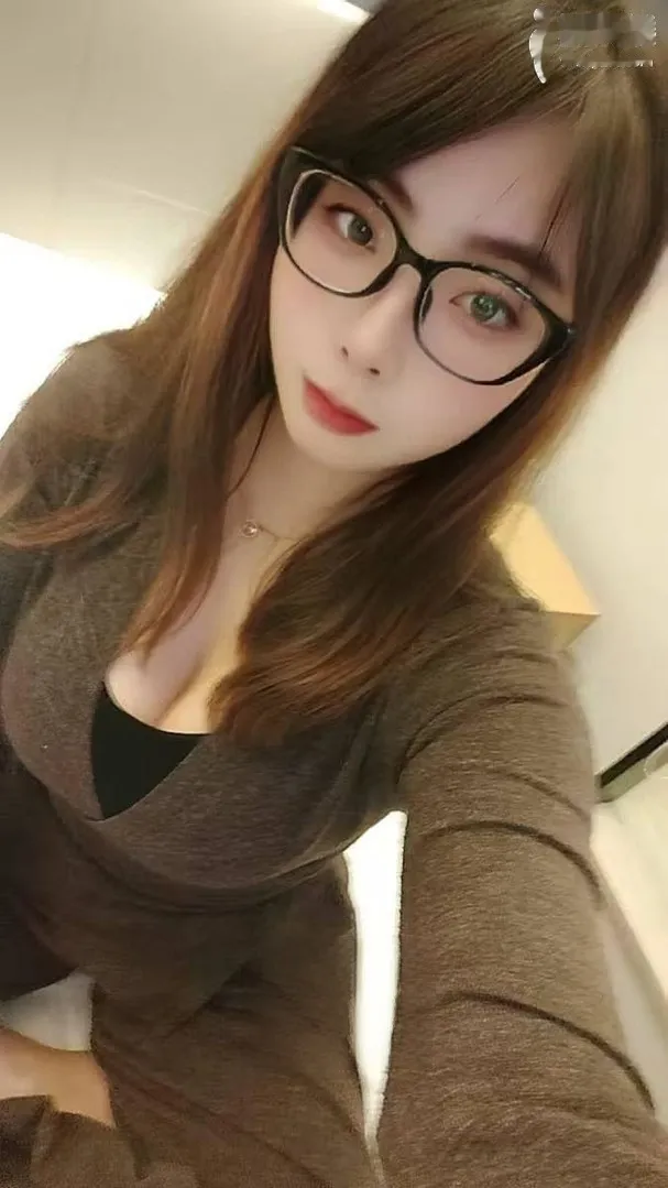 长沙眼镜妹