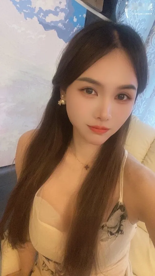 风骚妩媚动人少妇