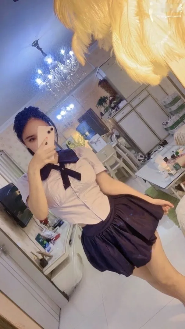 皮肤很好很听话的小妹