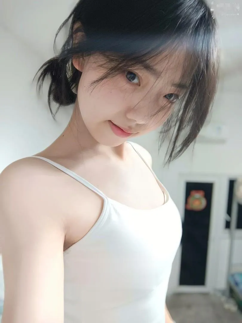 南岸性感粉嫩水多妹