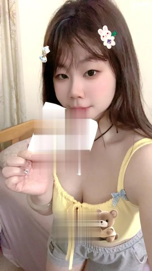 微胖白嫩多汁妹子