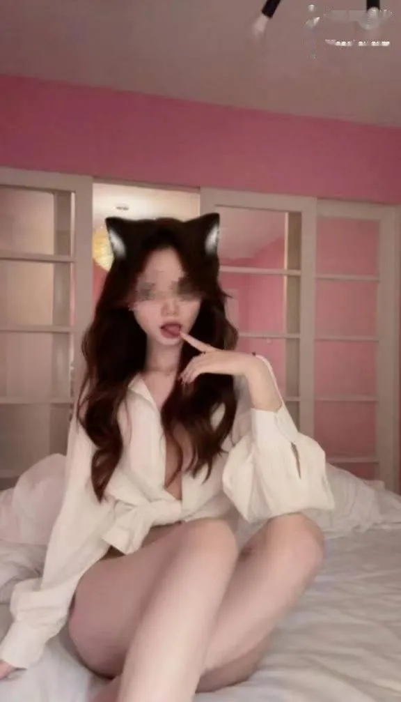 城关娇小白嫩服务型小妹