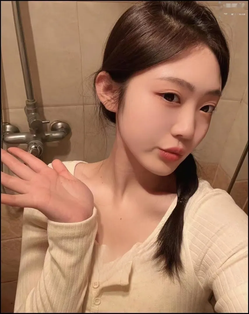 身材颜值超好大奶嫩妹