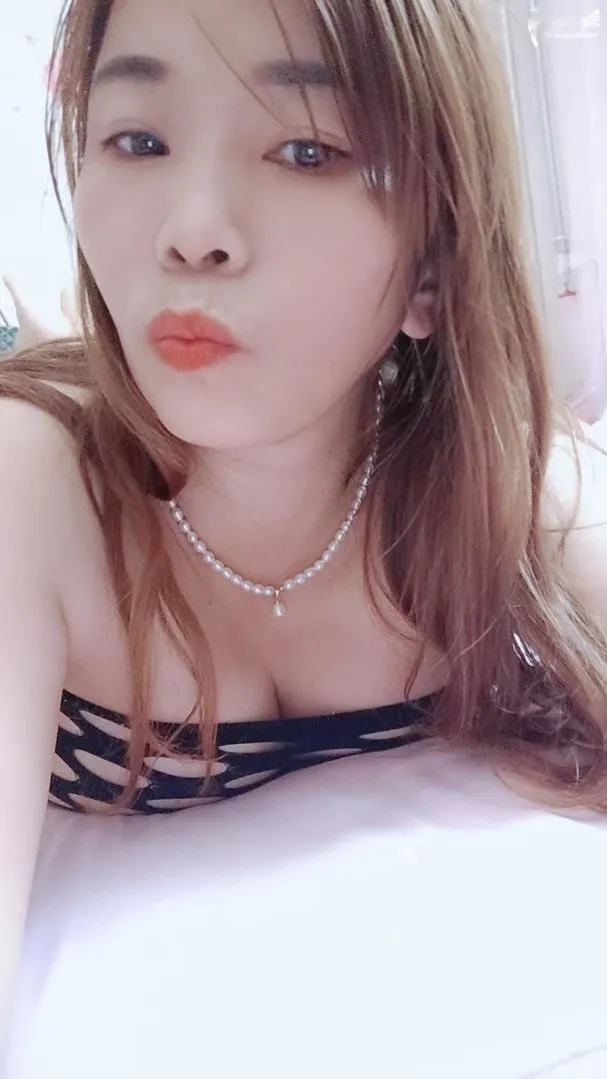 大胸风骚女