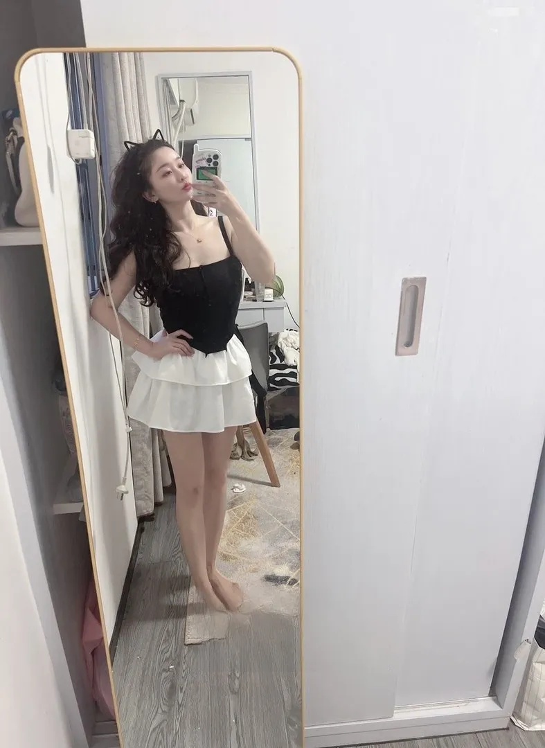 西青肤白貌美天花板柔软多汁小姐姐