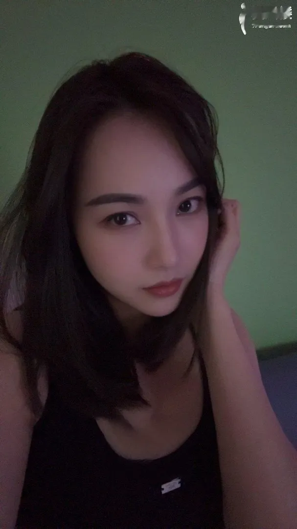 天心区御姐型大长腿少妇
