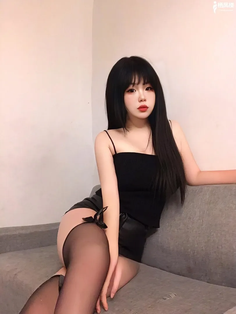 颜值系嫩妹水多穴紧好泄火