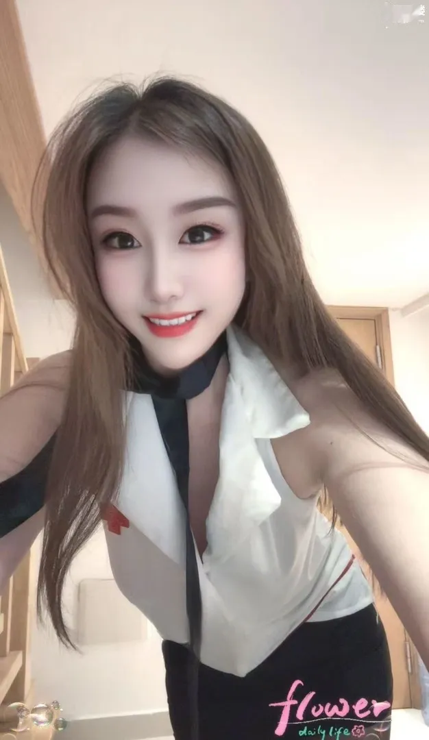 御姐感嘉佳老师