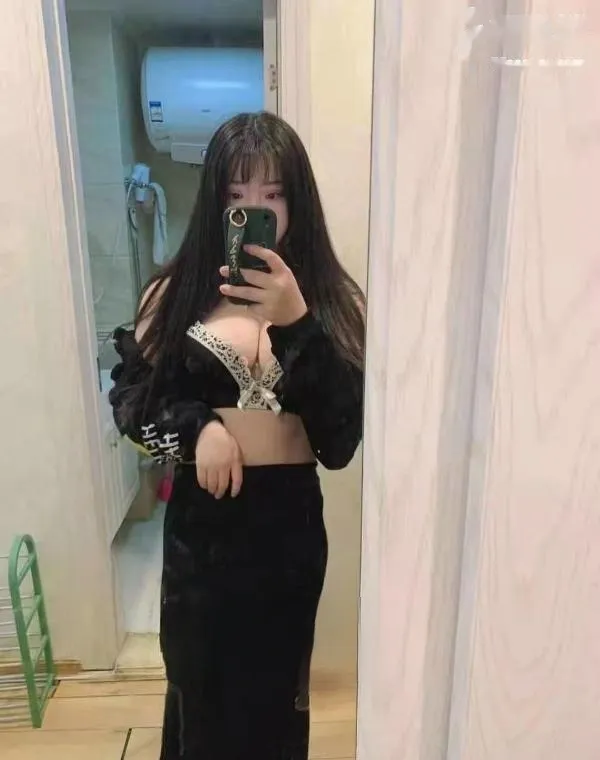 性感火辣小姐姐