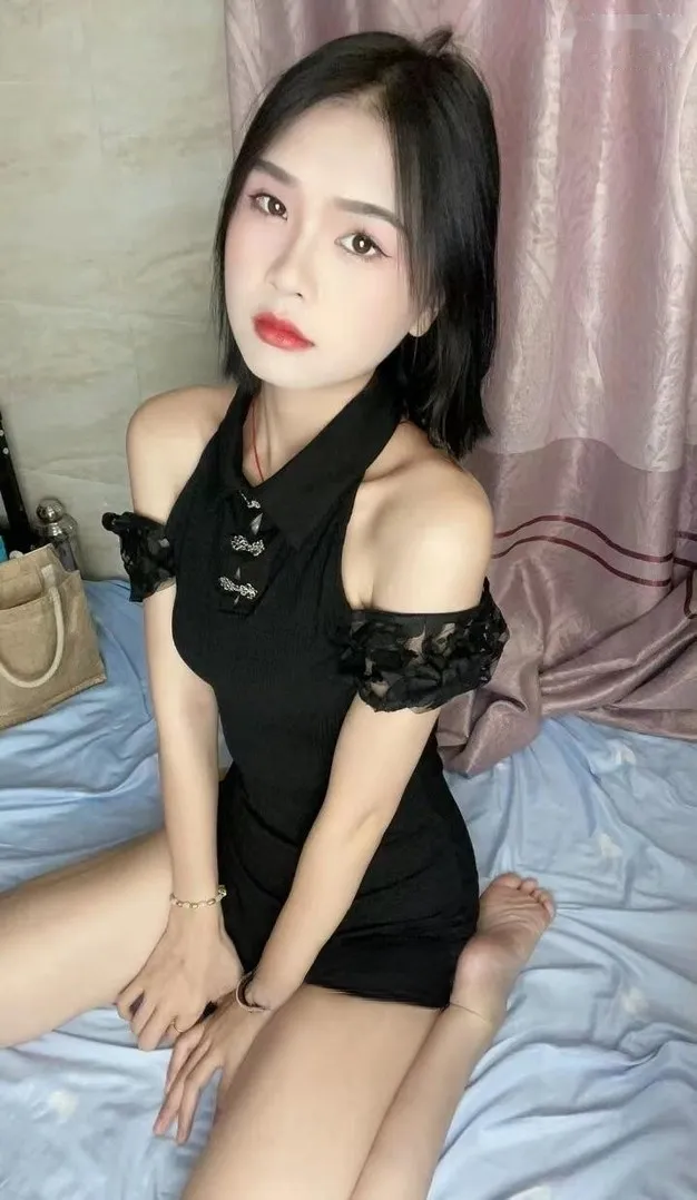 服务系骚货米娜