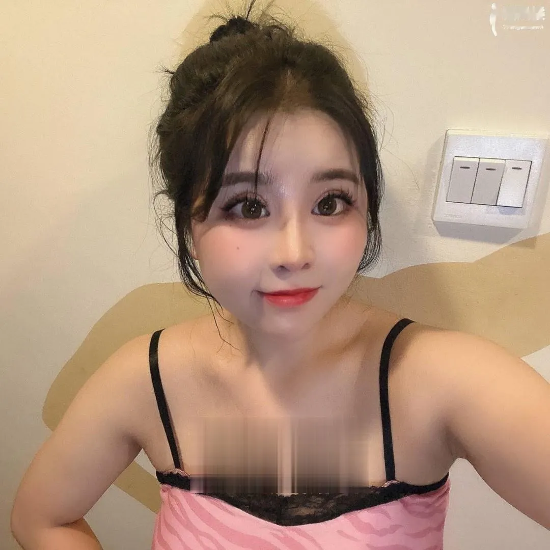 风骚御姐娇躯灵动十分诱人