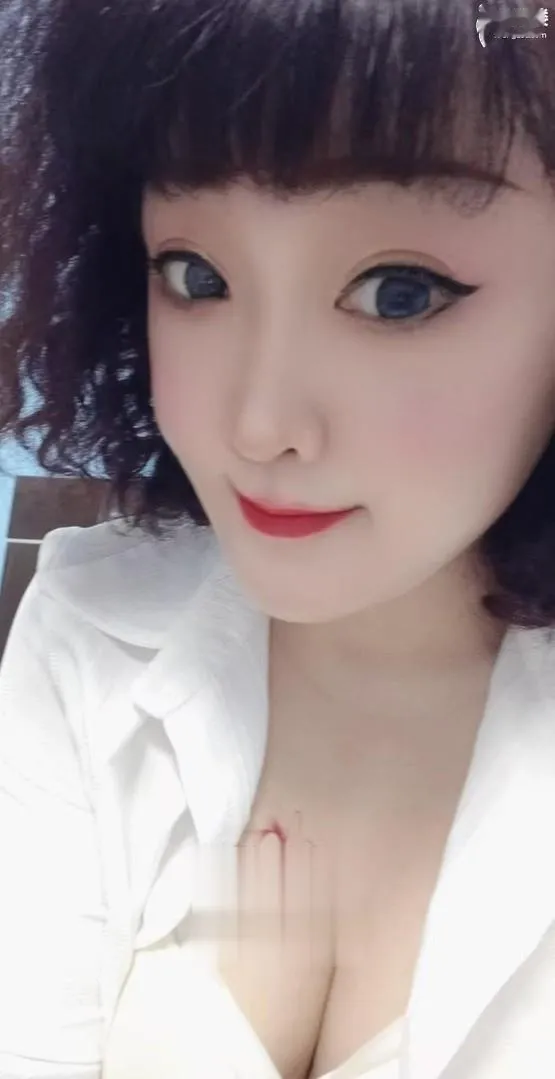 实惠泻火熟女