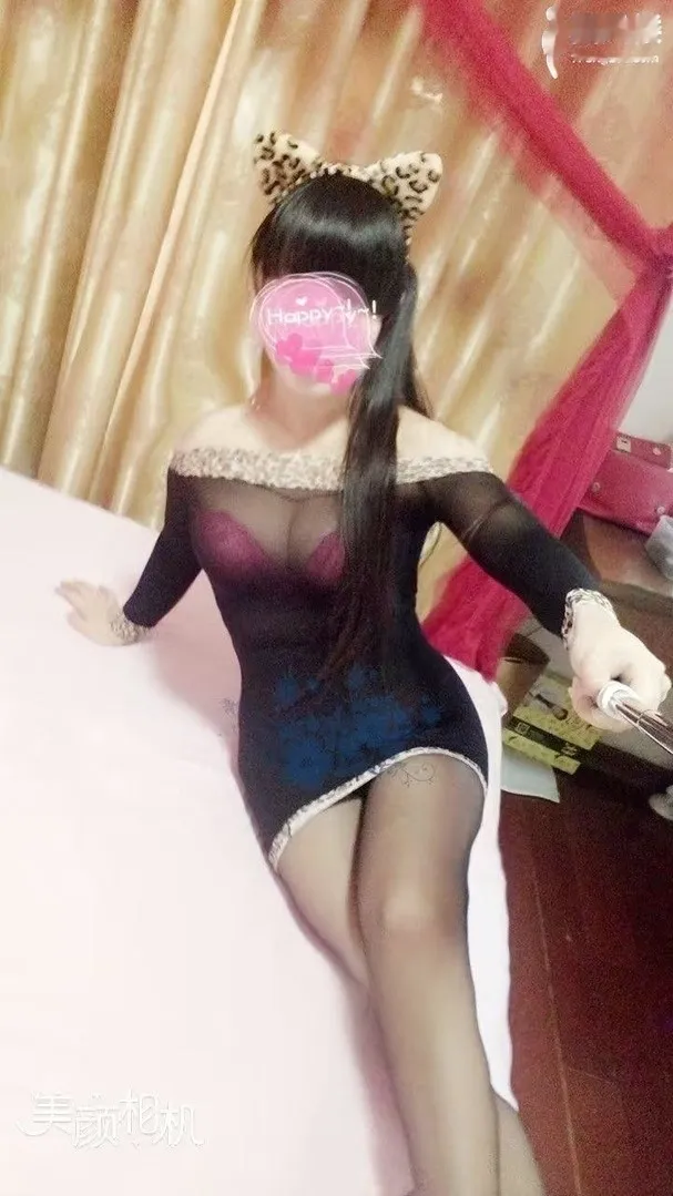 暴操顺德黑丝小姐姐