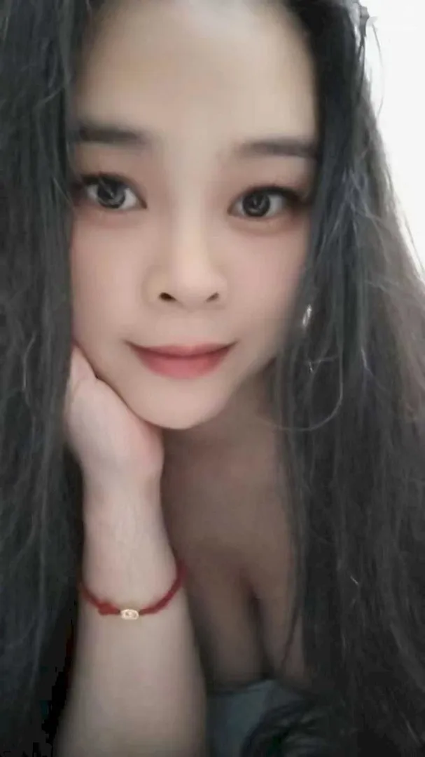 昭通大长腿美女逼紧服务带劲