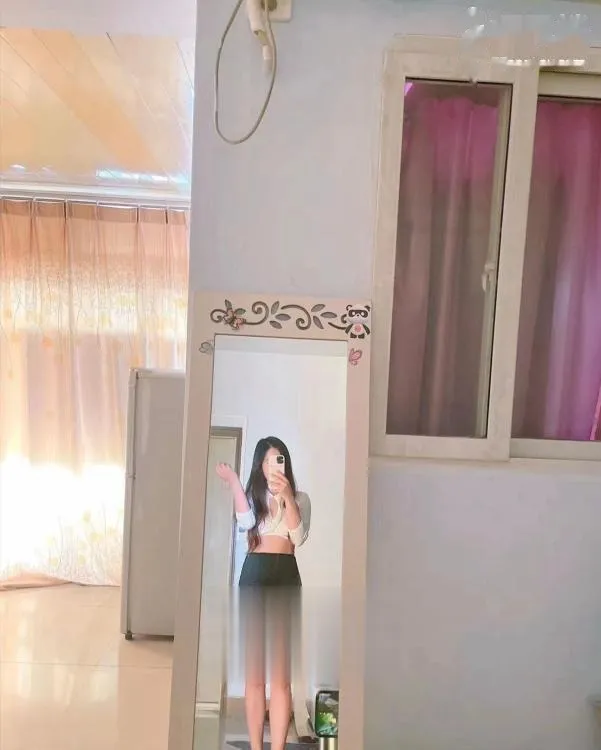 肤白气质韵味少妇