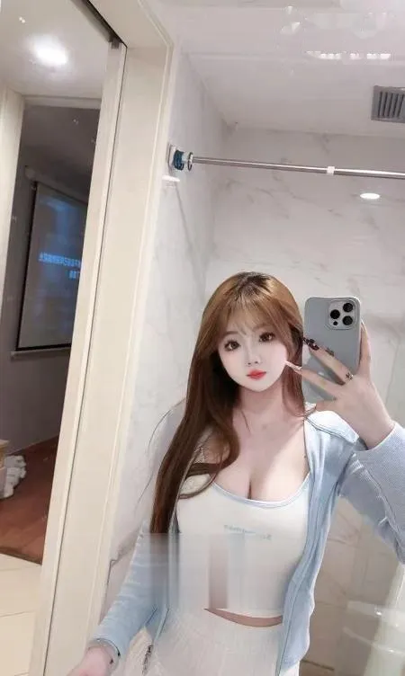 清甜性感小迷妹