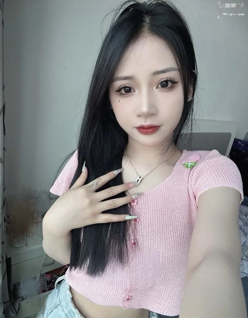 性感迷人小骚货