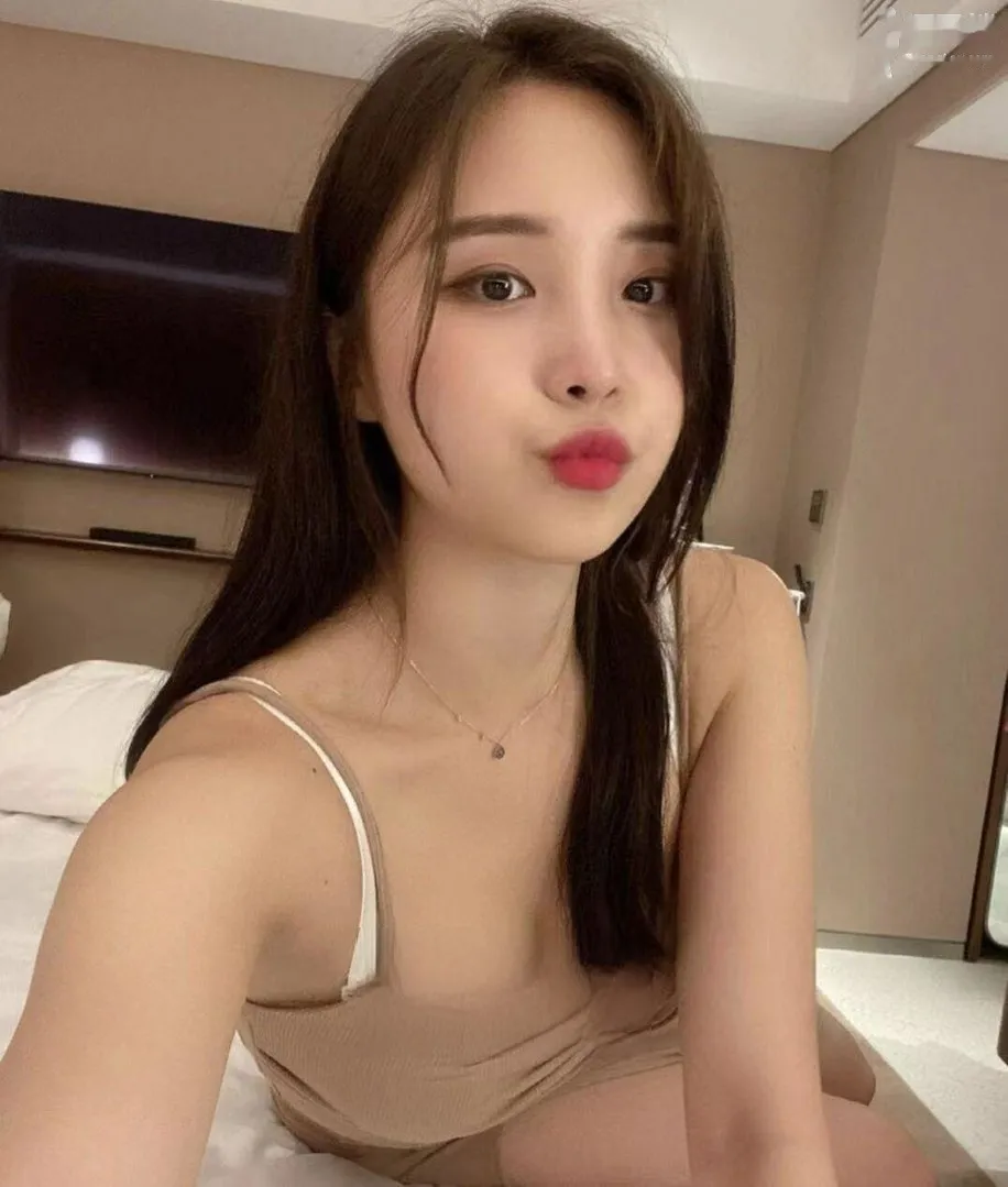 蛇腰媚娘微微