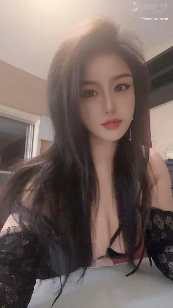 大奶白苏老师