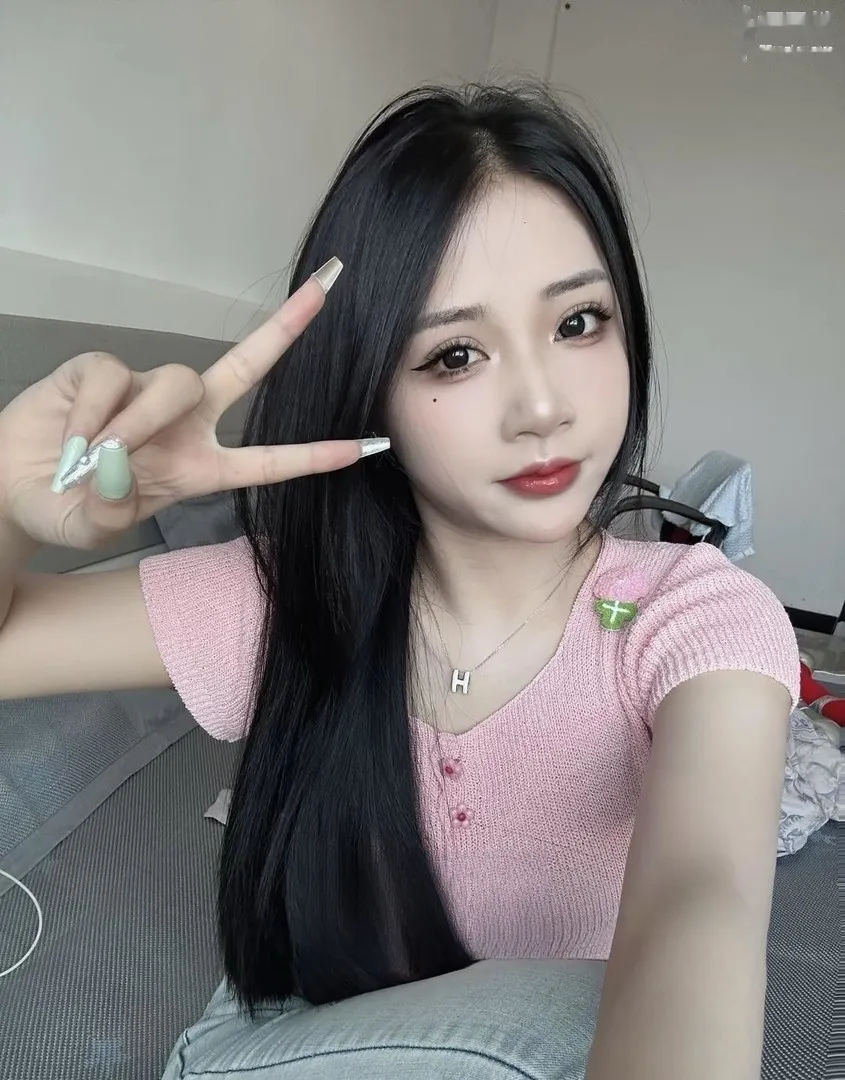 性感迷人小骚货