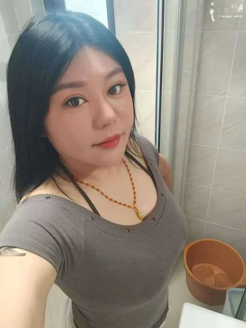 丰满圆润38D美乳雪儿