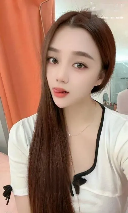 清纯嫩妹馒头嫩货