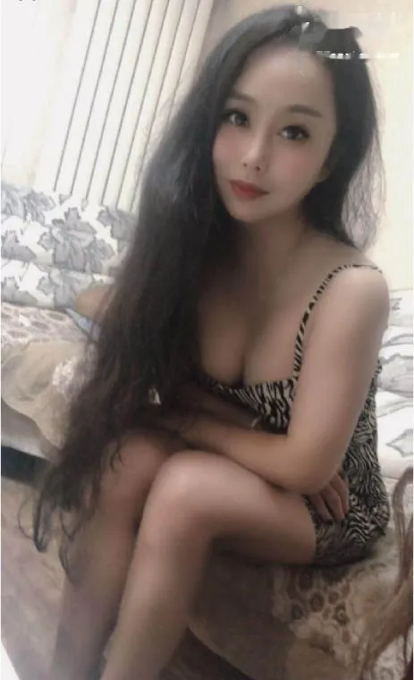 三点粉嫩玲玲后妹子