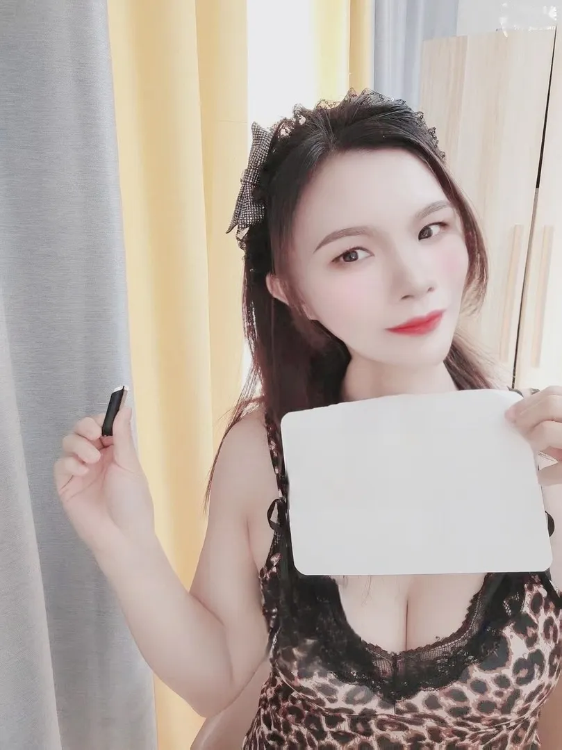 风骚黑丝少妇