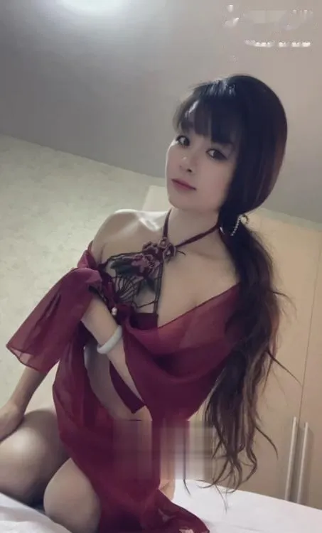 好含情脉脉人妻甜甜老师