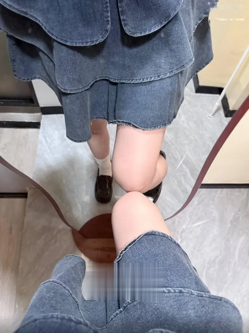 温馨的暧昧的氛围充满了依恋