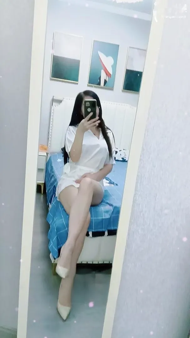 新模范马路温柔少妇