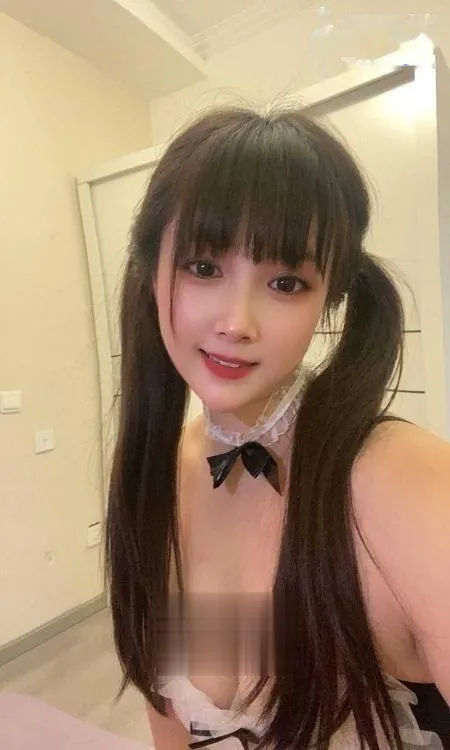 广州美女皮肤白嫩水多