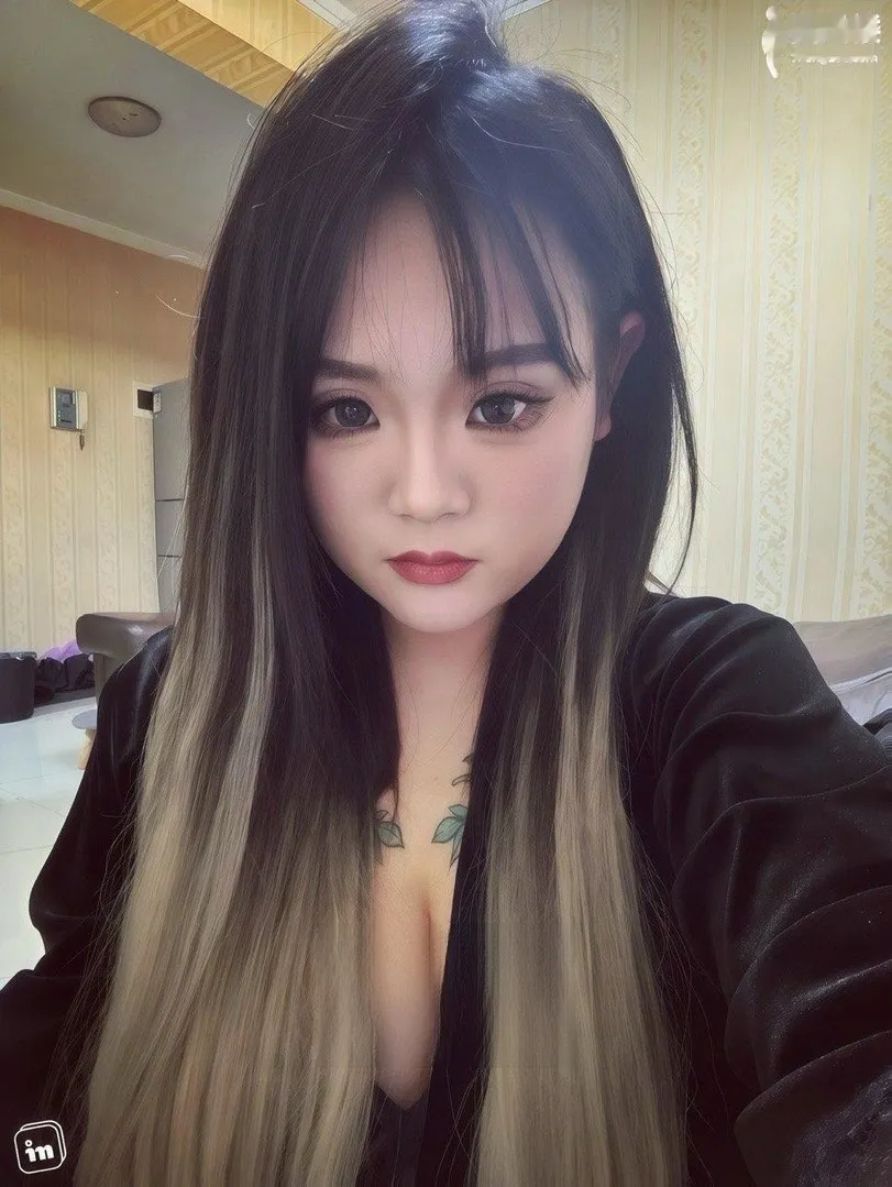 情趣大奶嫩妹水多逼紧